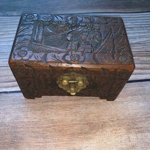 Wood jewelry box made in Hong Kong